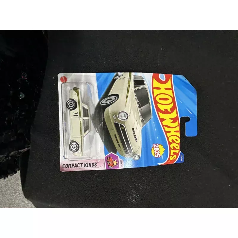 (DAMAGED CARDS )Hot Wheels 2025 Lotus Cortina 10/10- Lotus Cortina 213/250