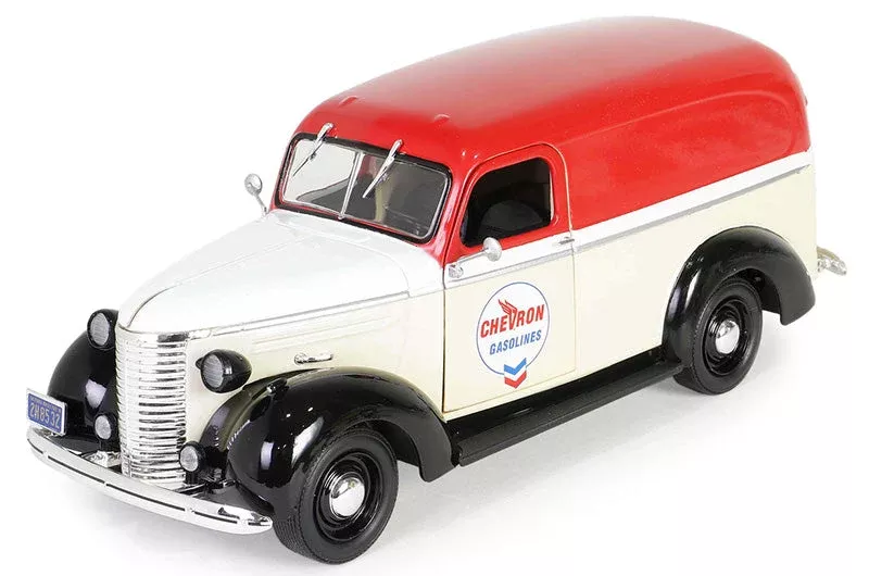 Greenlight 85081 1/24 Scale Chevron - 1939 Chevrolet Panel Truck Running On