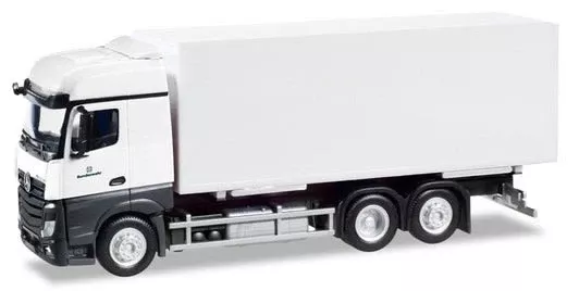 Herpa 746465 HO Scale Mercedes-Benz Actros Container Truck - Assembled -- German Army (white)