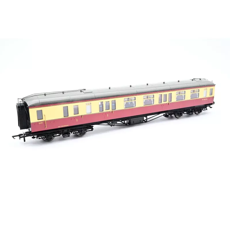 Hornby OO Gauge R4408 BR Crimson & Cream Hawsworth Composite Brake No.W7893W