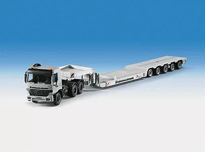 Kibri 13538 HO Scale European Tractor/Trailer - Mercedes Actros 3-Axle Cabover w/Low Loader Trailer -- Grohmann Attollo