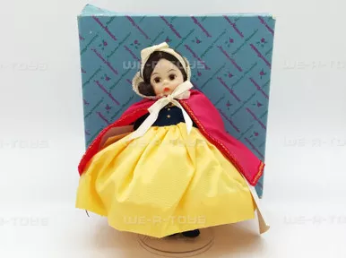 Madame Alexander Snow White #455 w/Tags 1975 NEW