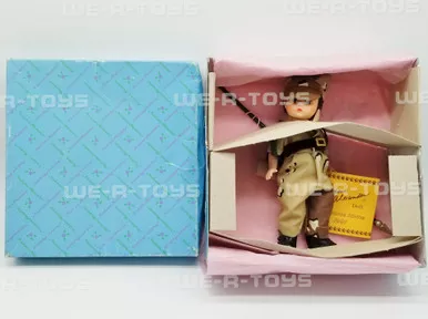 Madame Alexander Welcome Home Doll No. 91-5 NEW