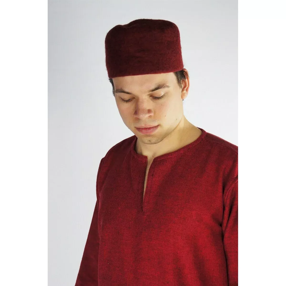 Medieval Wool Felt Cap Hans red