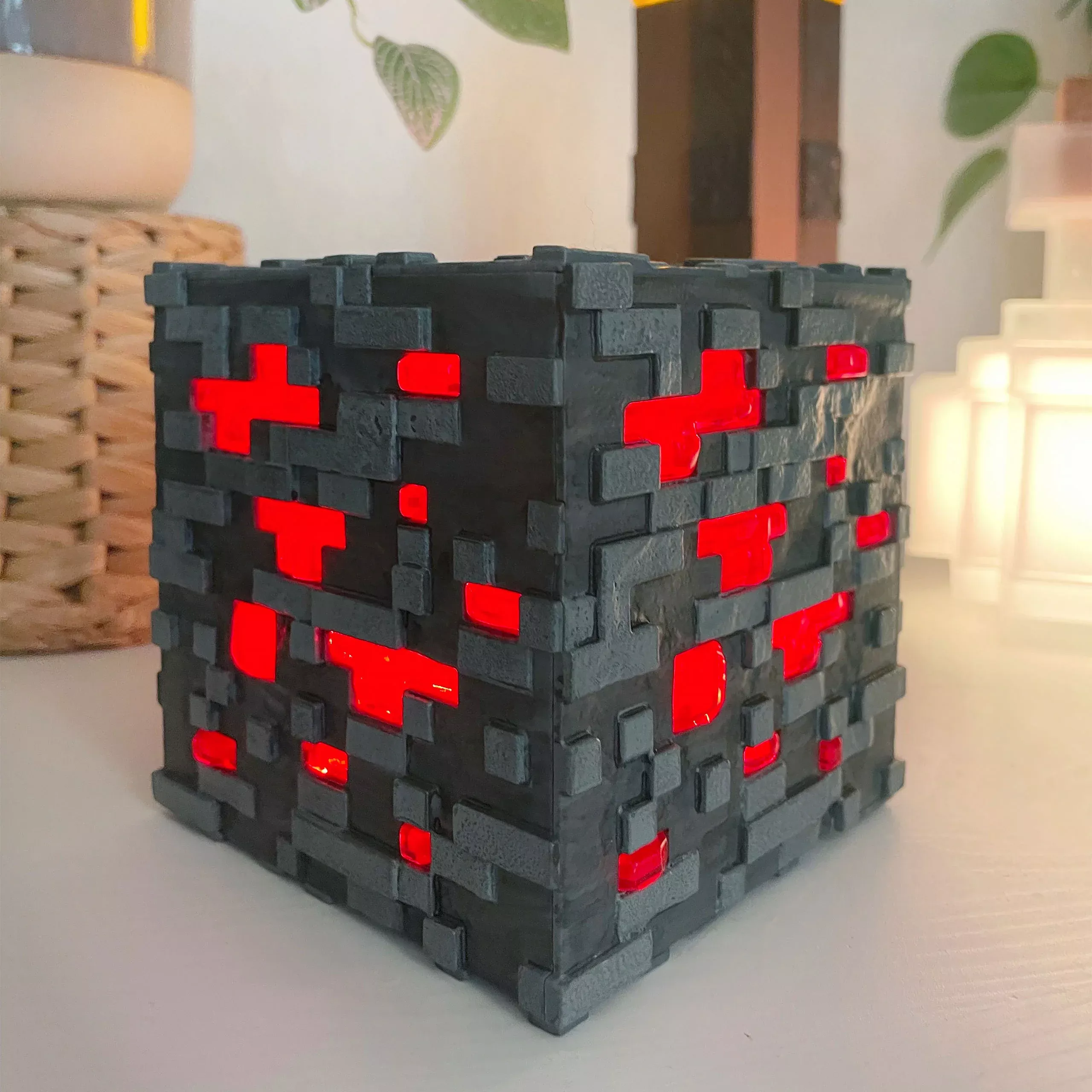Minecraft - Redstone Table Lamp