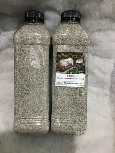 Scenic Textures #BM5 Medium Eastern White Limestone Ballast-1 Litre