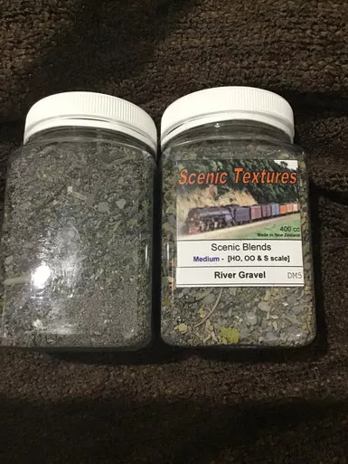 Scenic Textures #DM5 Medium Scenic Blends - River Gravel 400cc