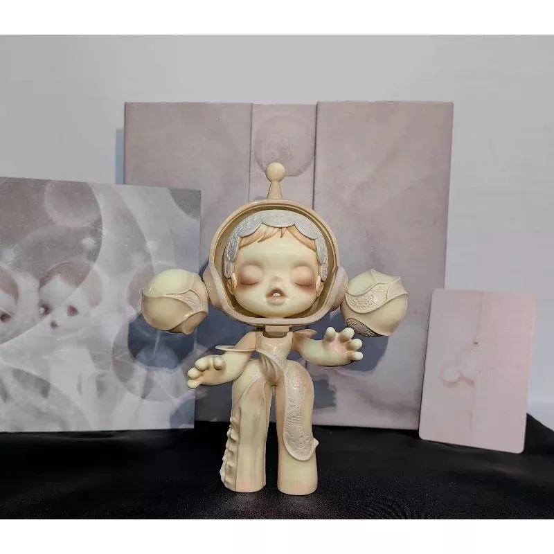 Skullpanda Weaving Spine Zhi Ji Limited Figurine