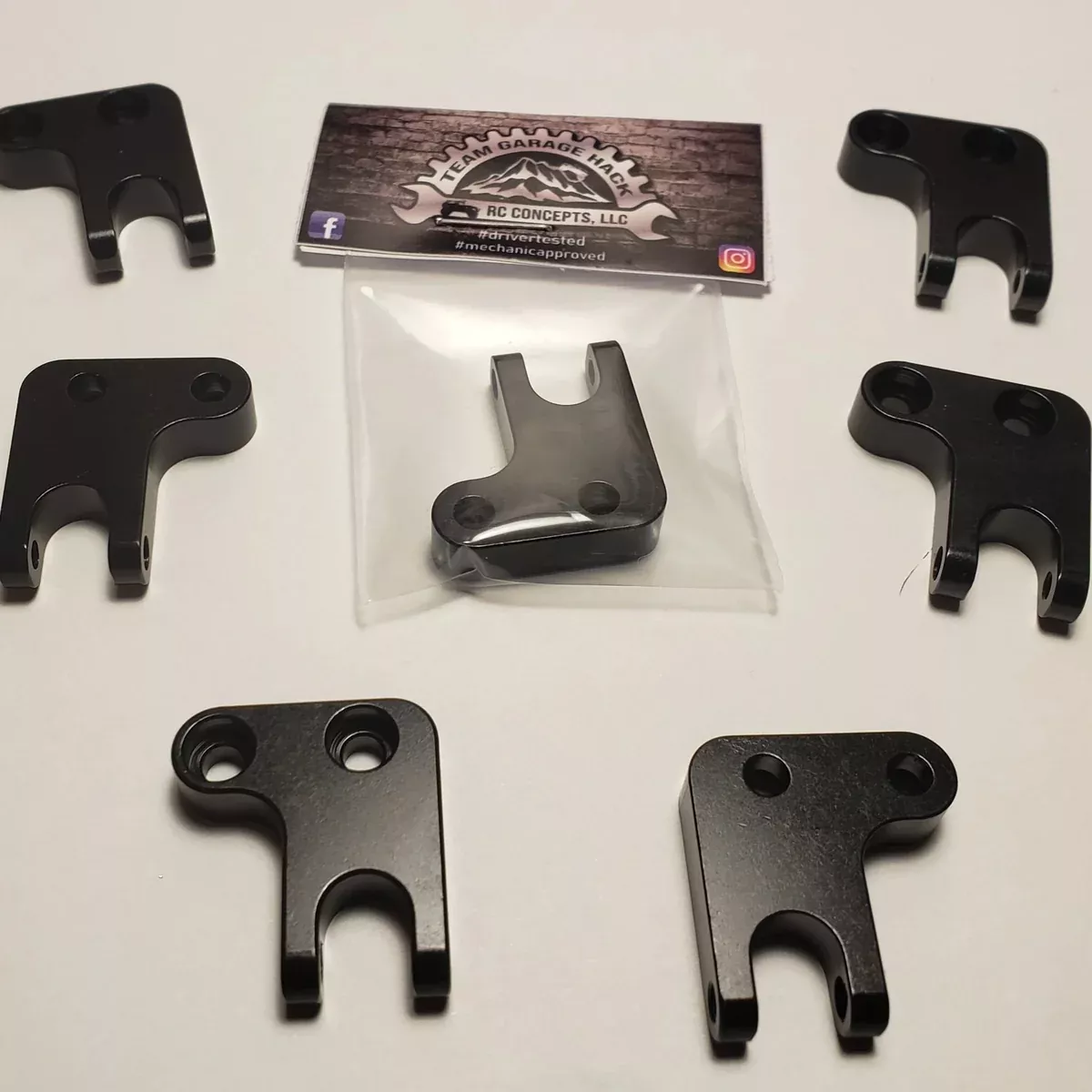 Team Garage Hack / Holmes Hobbies Chassis Panhard Mount
