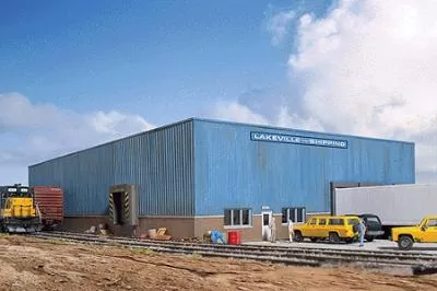 Walthers Cornerstone 933-2917 HO Scale Lakeville Modern-Style Warehouse -- Kit