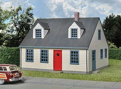 Walthers Cornerstone 933-3776 HO Scale Cape Cod House -- Kit