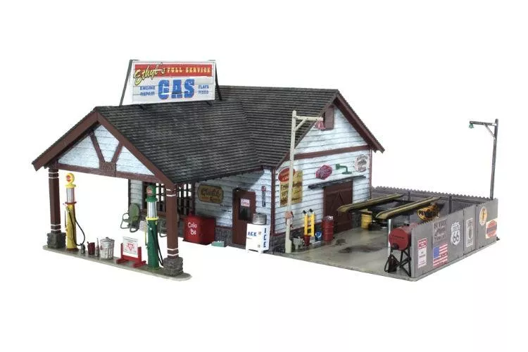Woodland Scenics BR5048 HO Scale Ethyl's Gas & Service Built